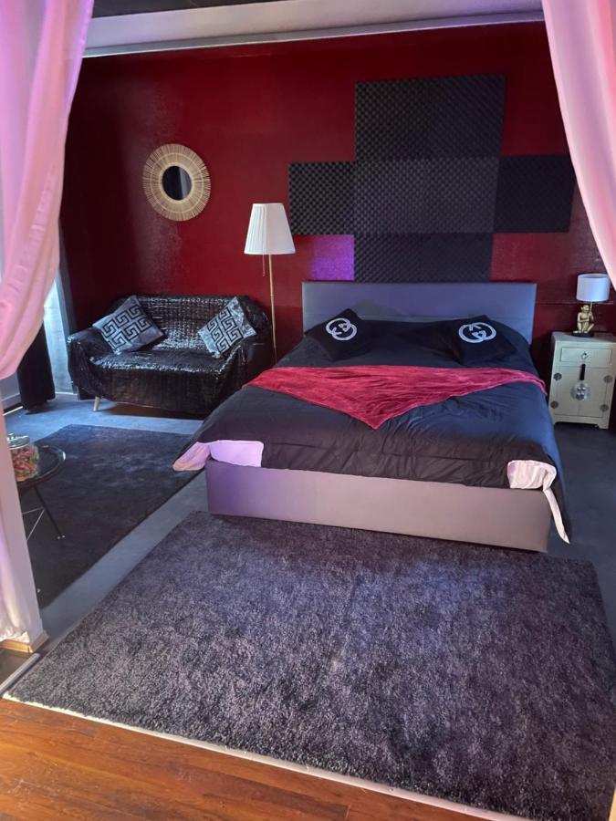 Jacuzzi 9Em Apartment Paris Luaran gambar